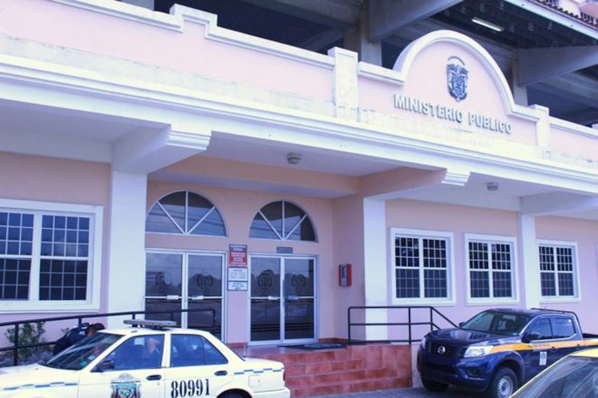 Sinvergüenza. Madre se gastaba pensión en chinguia y luego le pegaba a sus hijos