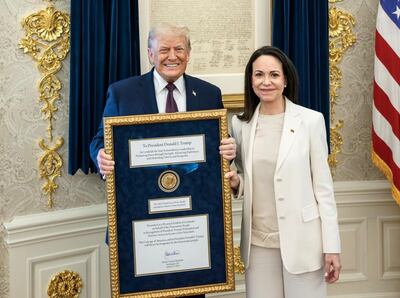 La Academia del Nobel aclara que el Premio de la Paz no puede transferirse pese a la medalla entregada a Trump