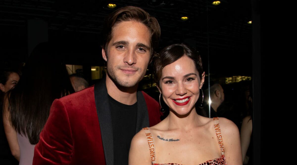 Captan al actor de la serie de 'Luismi' metiéndole mano a sobrina de Thalía