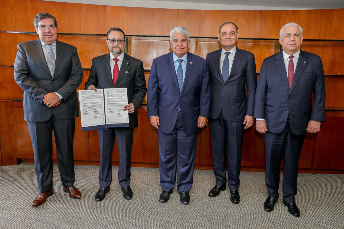 Regresa la reina del banano: Mulino firma regreso de Chiquita