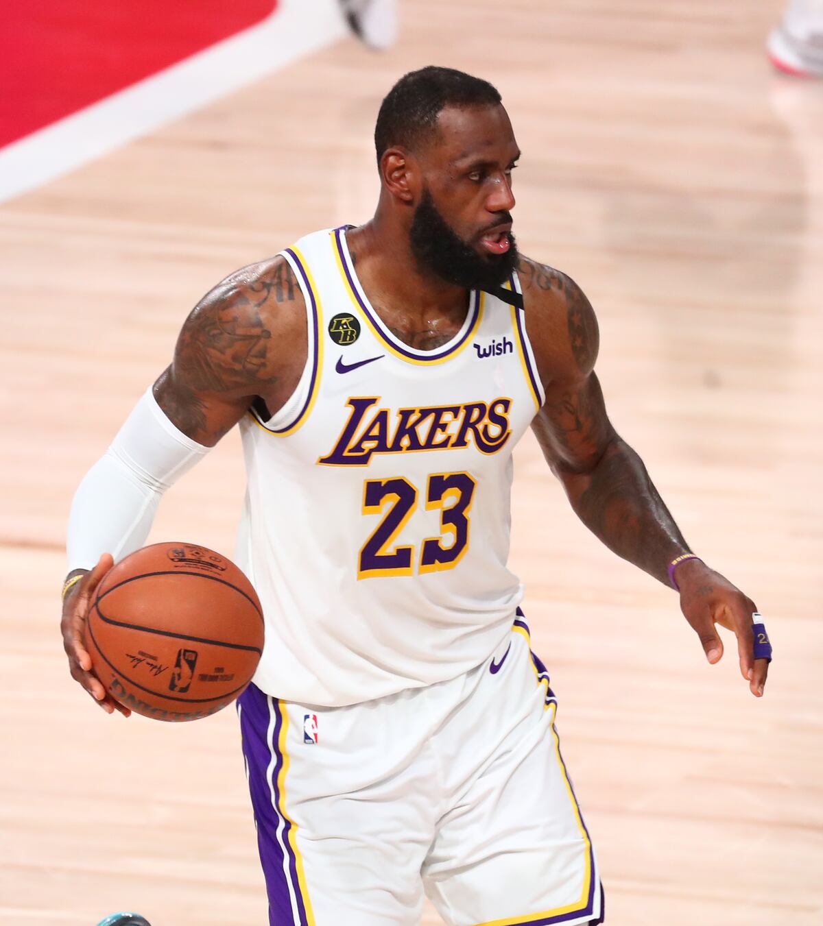 LeBron James establece otro récord en la NBA