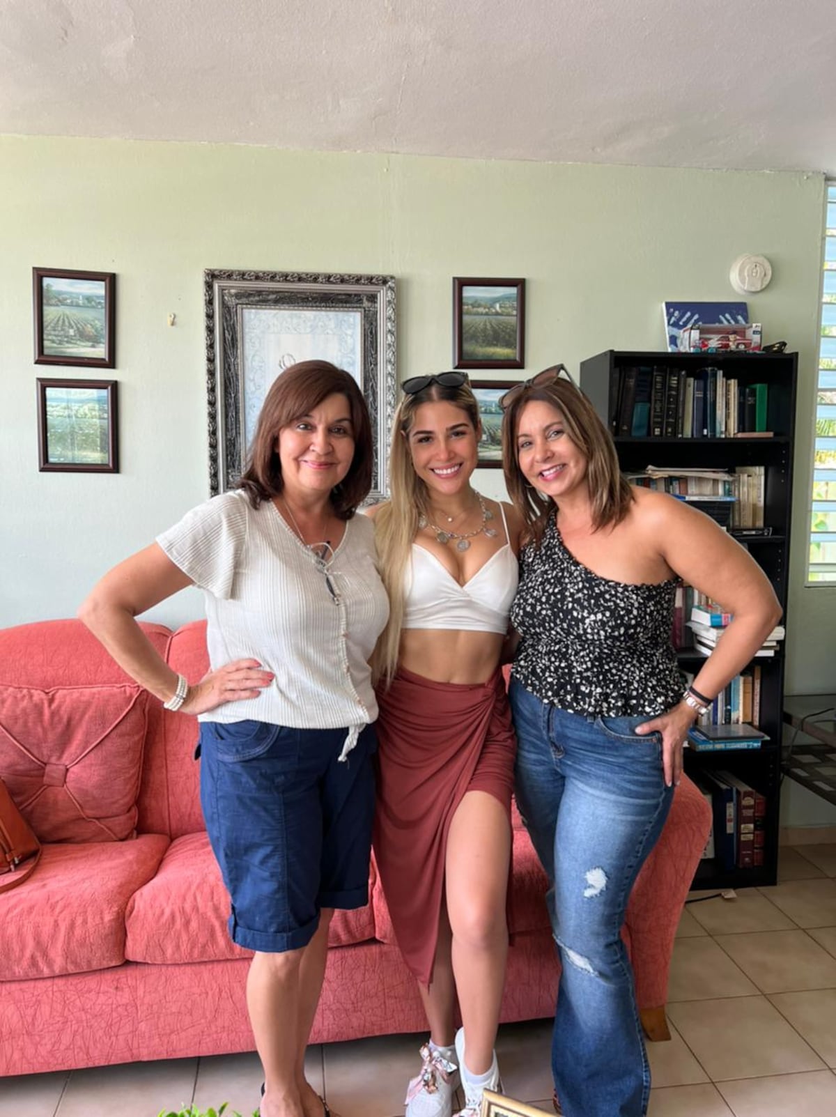 Visitó a su amorcito. Karina conoce a su suegra y familia de Asaf en Puerto Rico +Fotos 