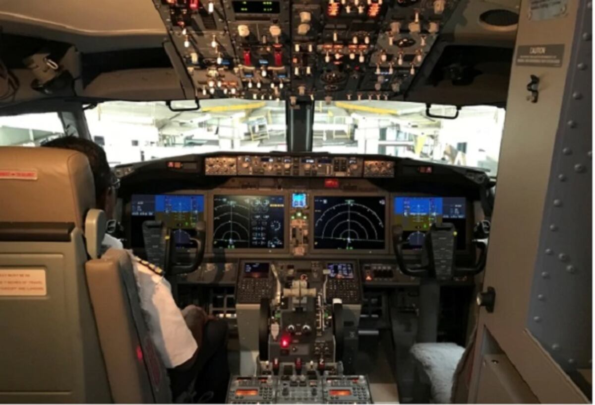 Piloto de Boeing Max8 siniestrado en el mar de Java buscó una solución manual