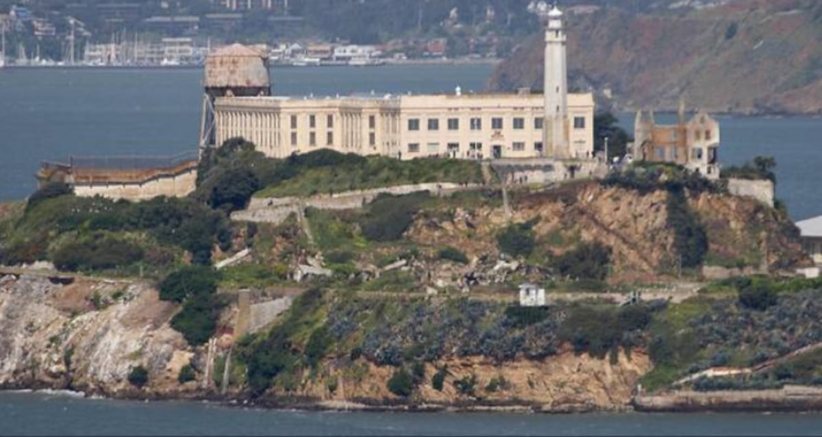 Trump ordena reabrir la prisión de Alcatraz 