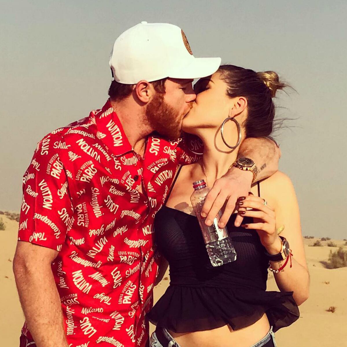 El boxeador está bien canelia’o. Se hacen el mismo tatuaje