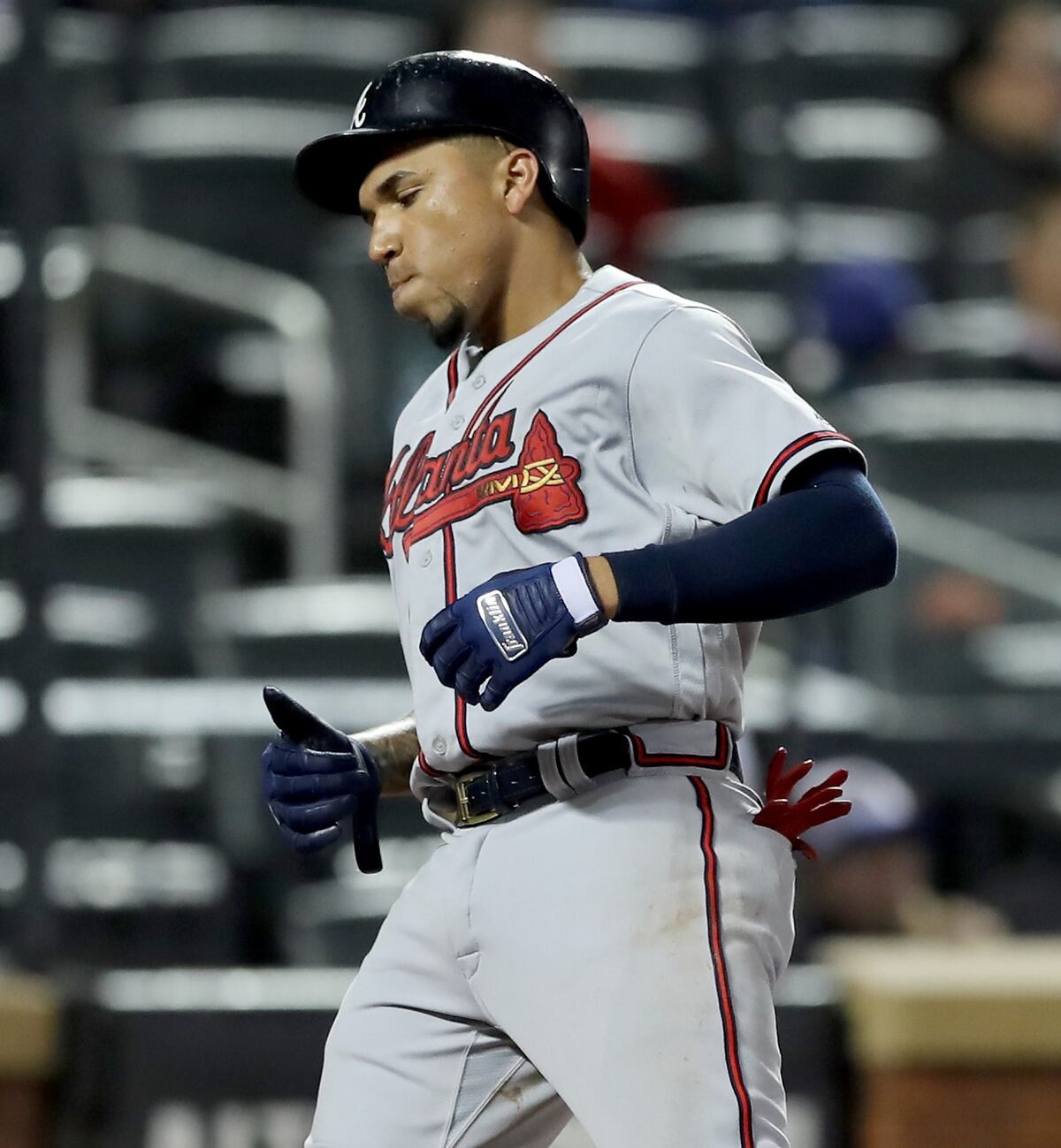 Johan Camargo rompe su mala racha ofensiva con jonrón