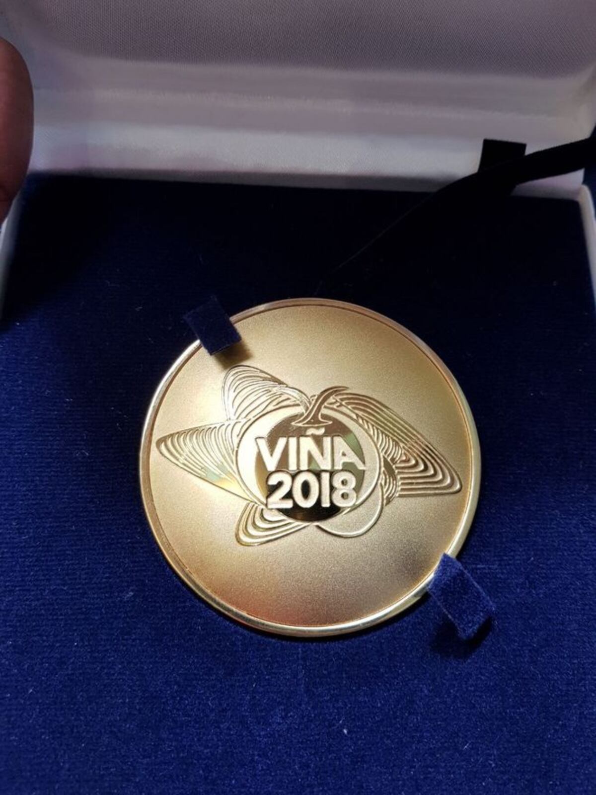 ¡BIEN! Otorgan reconocimiento a Samy y Sandra en Chile| VIDEO