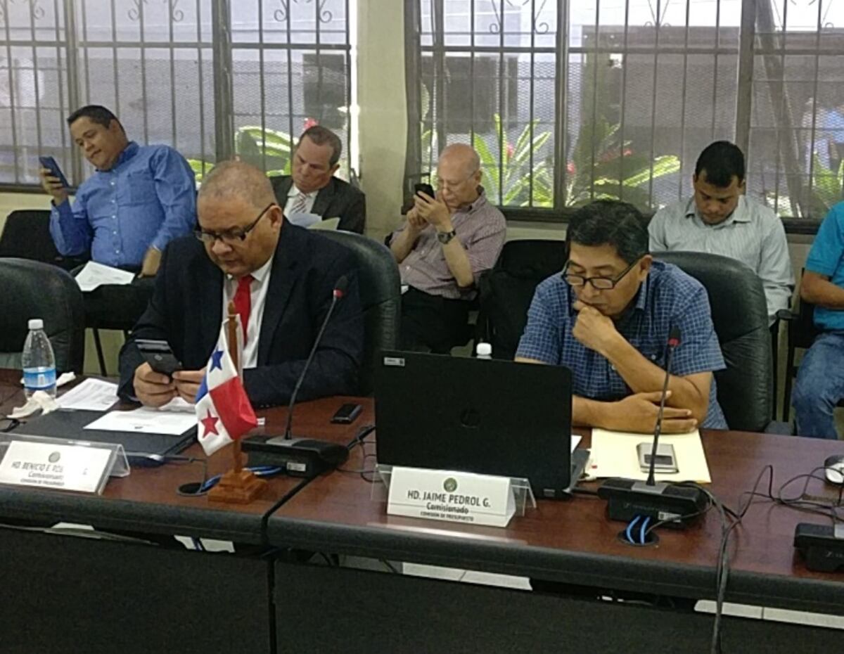 Asamblea le niega un traslado de partida al Meduca