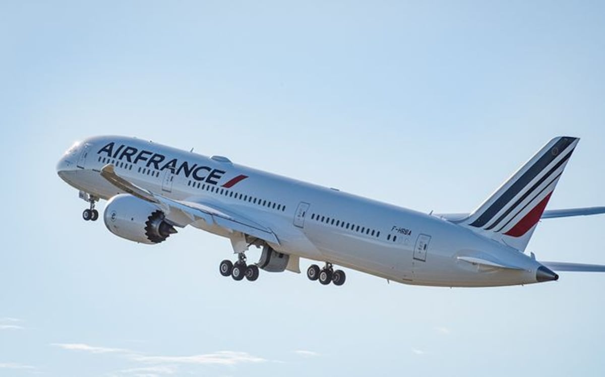 MIRA CÓMO LO RECIBEN. Llega a Panamá última generación de Boeing.|VIDEO