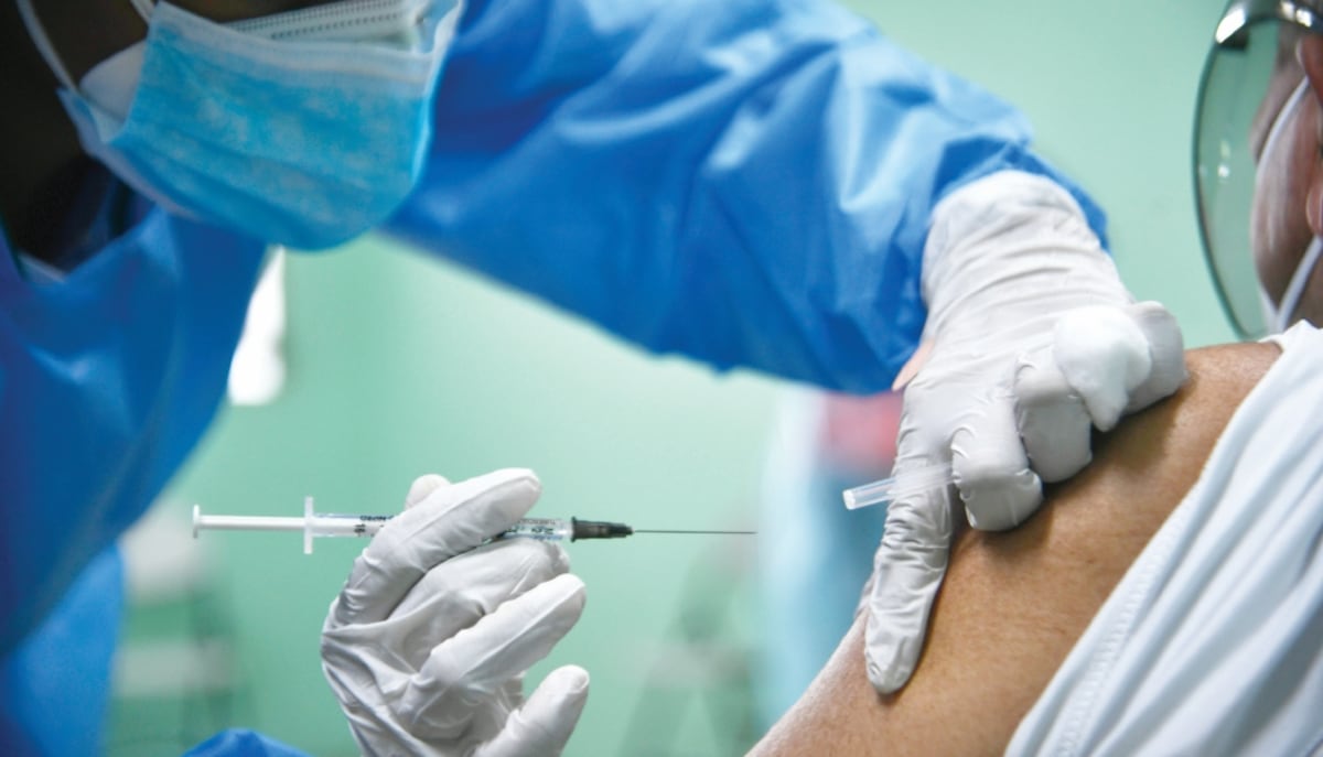 Autoridades de salud hacen llamado a los jóvenes que eviten estar en eventos masivos