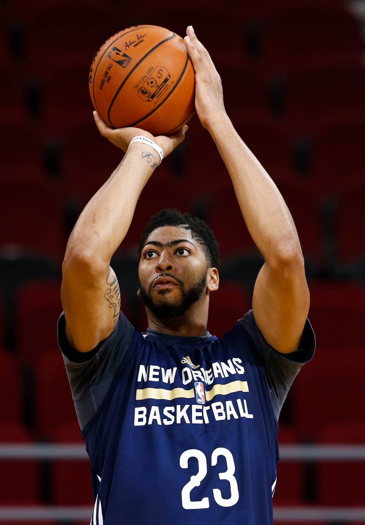 Pelicanos pasan la hoja con Anthony Davis y se enfocan en el futuro