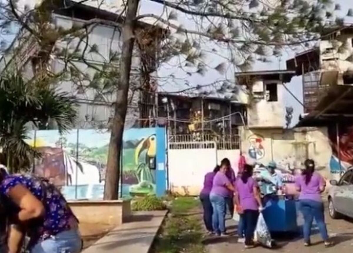 Desconsolados.Piqueteo fuera de cárcel de La Chorrera. Le diremos por qué. Video