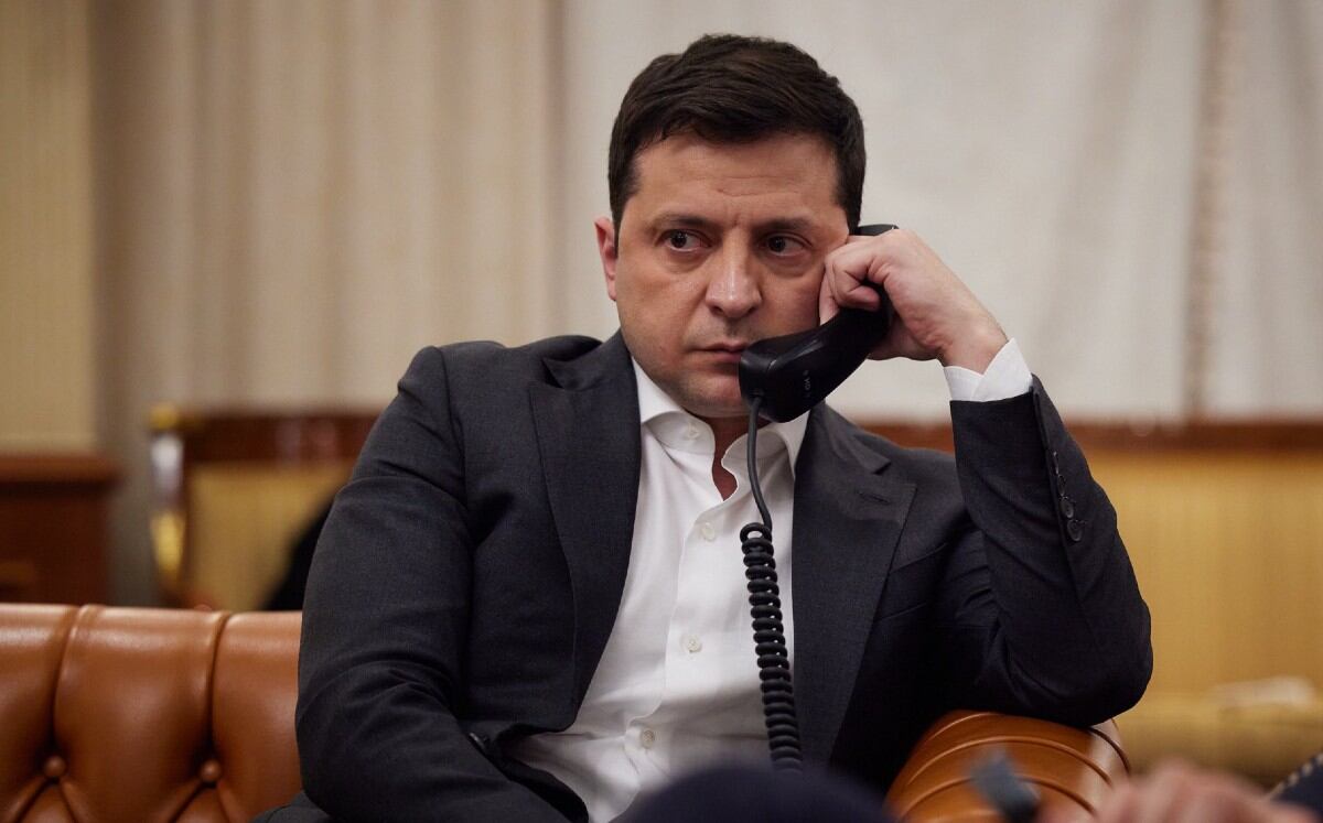 Zelenski conversa con el papa Francisco