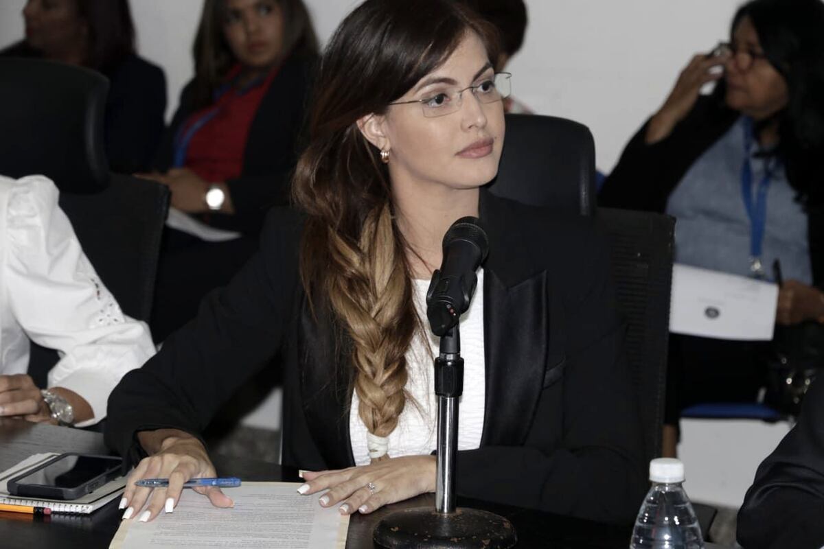 Génesis Arjona aplaude la salida de Rosario Turner. ‘Después de todos sus desaciertos generados se obligaba un cambio’