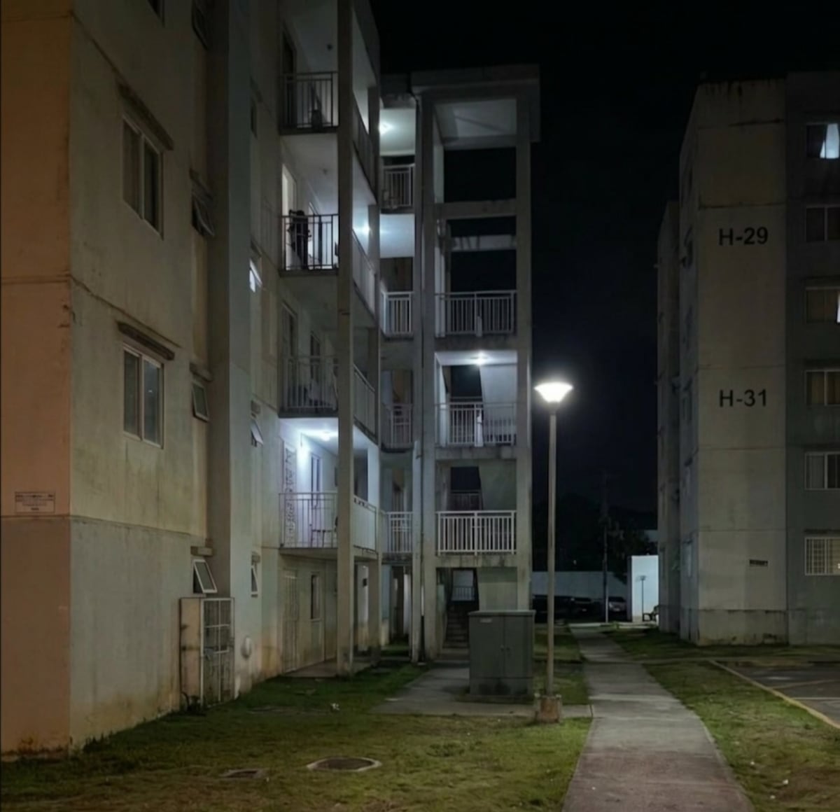 COLÓN |Noche de horror: adolescente de 17 años herido en otra balacera y mujer lesionada en torres H-29 y H-31