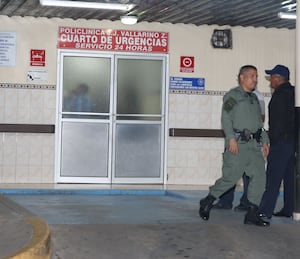 Delincuentes ingresan en casa de un nicaragüense para robarle y le disparan en el pecho