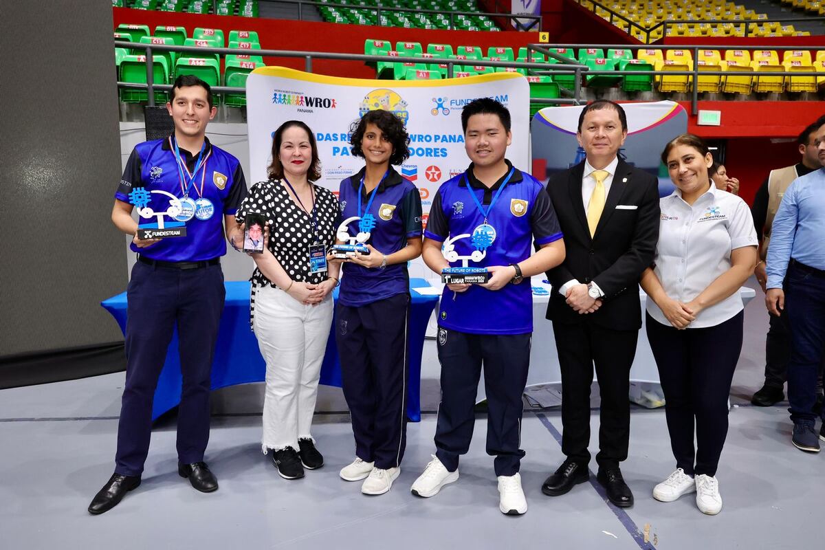 Panamá con fuerza tecnológica: estudiantes van a la Olimpiada Mundial de Robótica