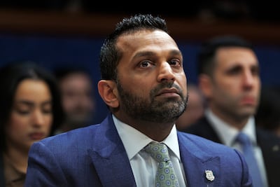 Grupo proiraní piratea el correo personal del director del FBI y difunde fotos suyas 