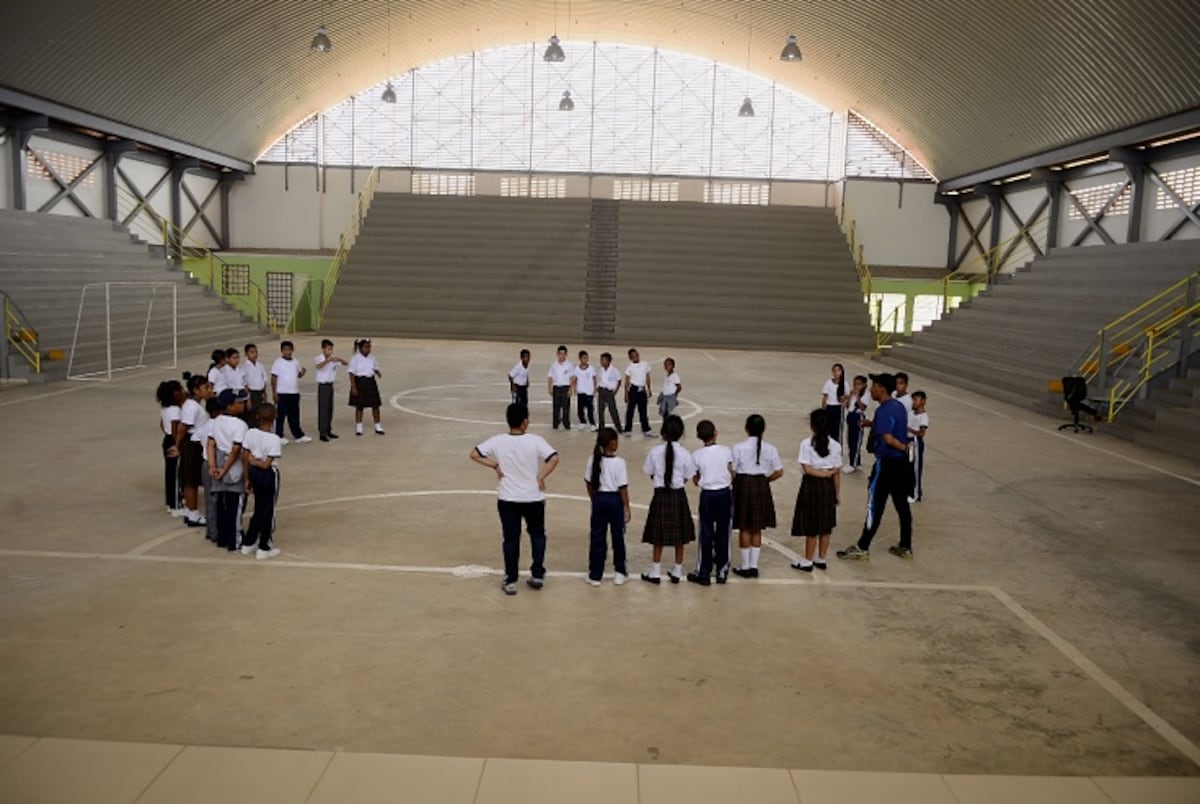 Escuela modelo Guillermo Endara Galimany