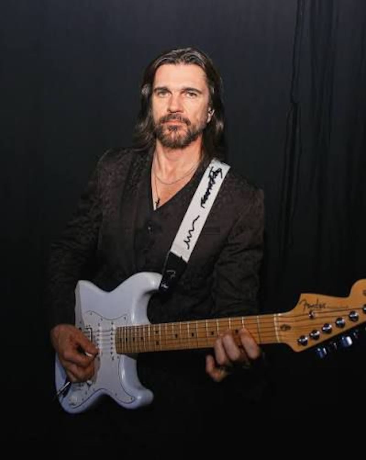 Juanes lanza ‘Hagamos Que’, un adelanto de su próximo álbum de estudio