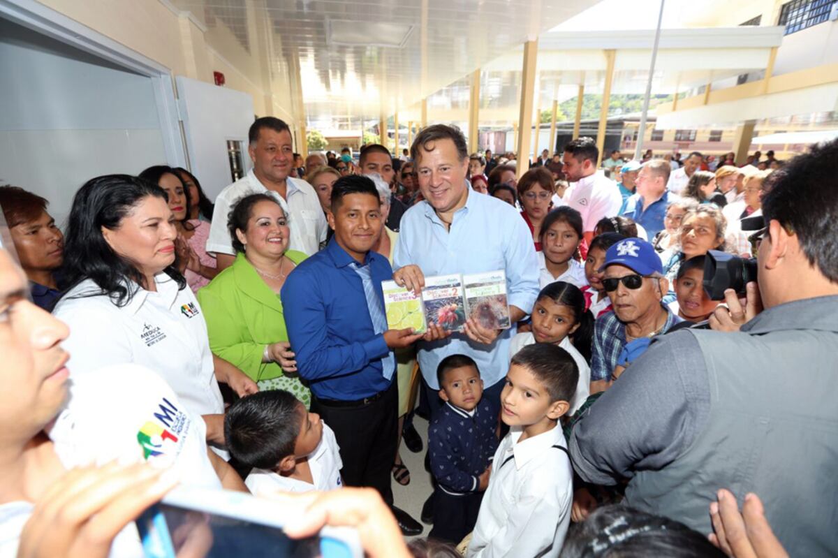 Así fue el estreno del Centro Educativo Básico General Josefa Montero
