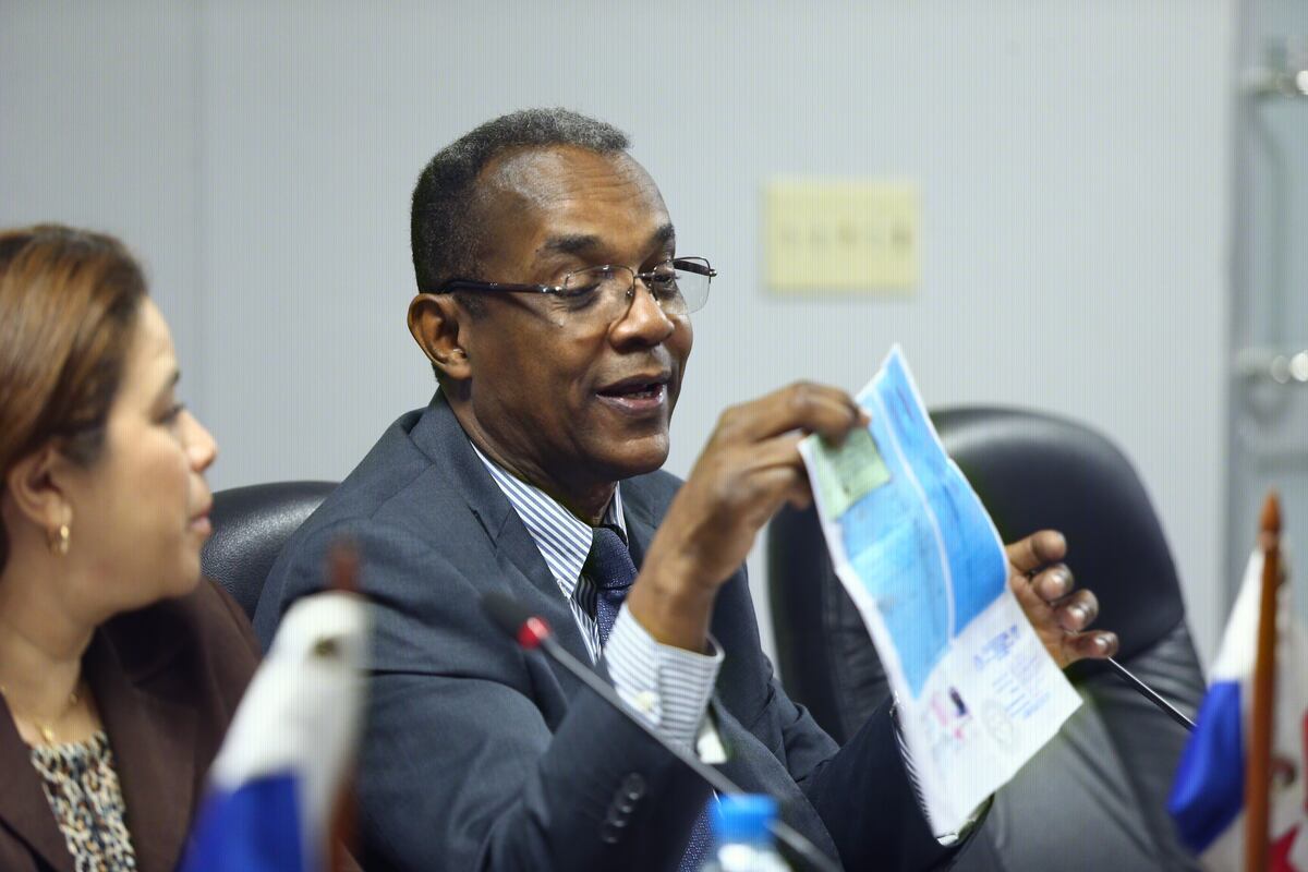 Por tres meses más seguirá suspendido la importación de armas