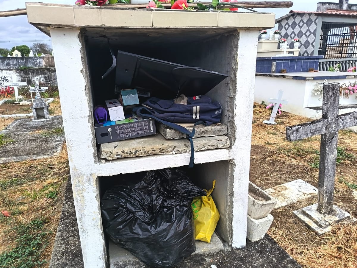 Misterio en el cementerio: hallan objetos de dudosa procedencia en Las Tablas +video