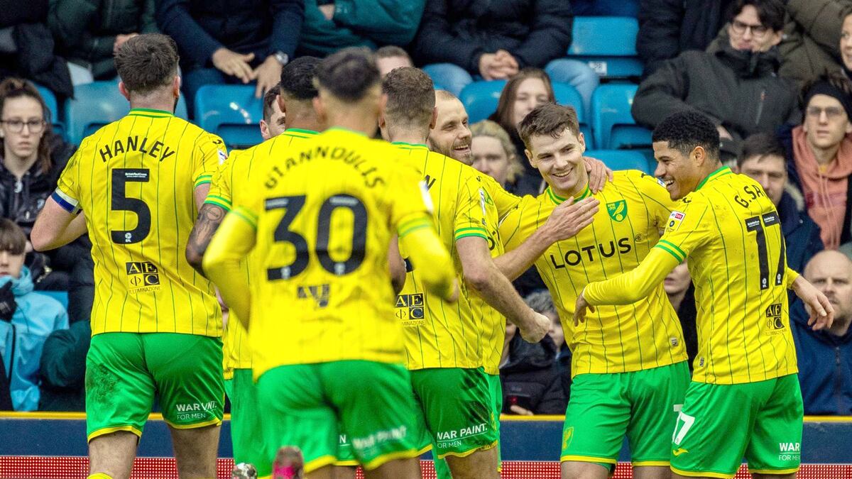 Norwich vence a Millwall con doblete de Schwartau