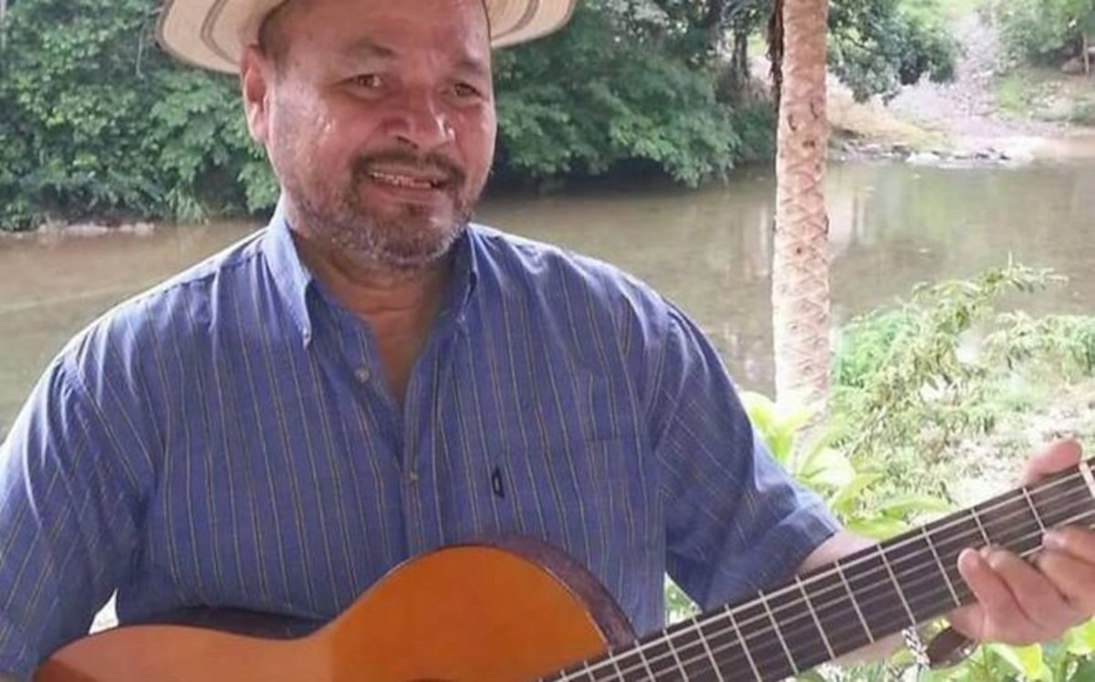 Hurtan caballo del trovador Prudencio Ramos