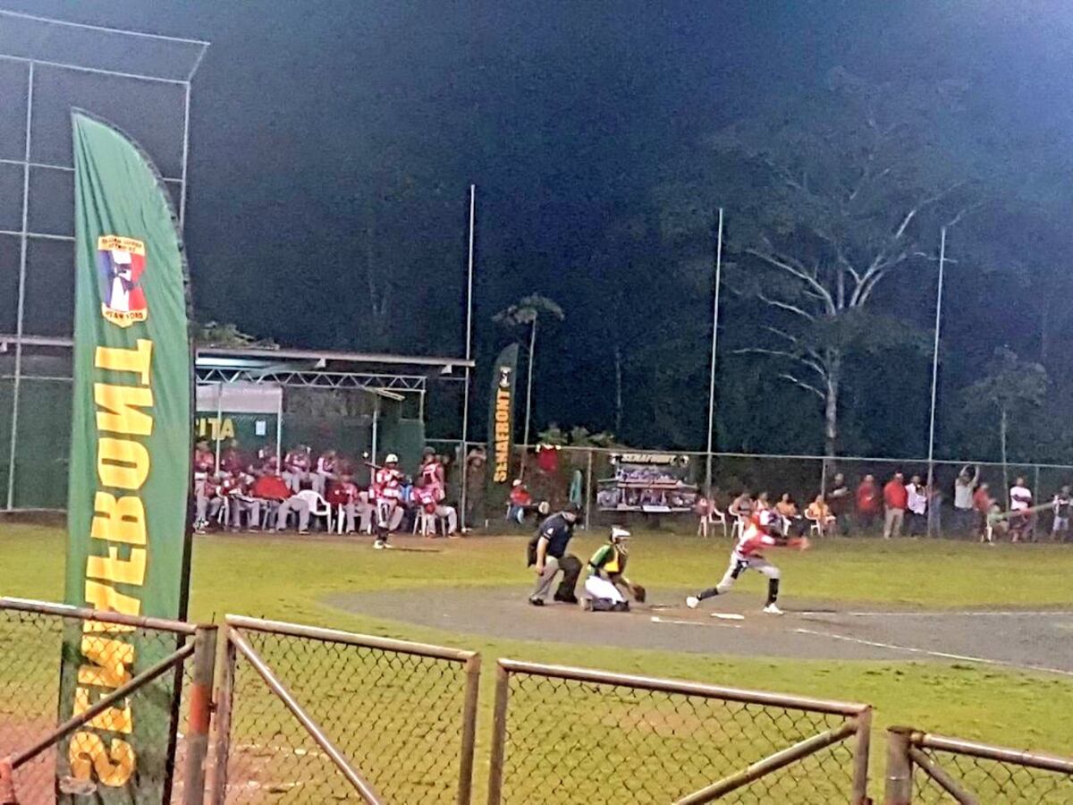 Darién vuelve a ganar y Chiriquí sale del hoyo en el béisbol juvenil