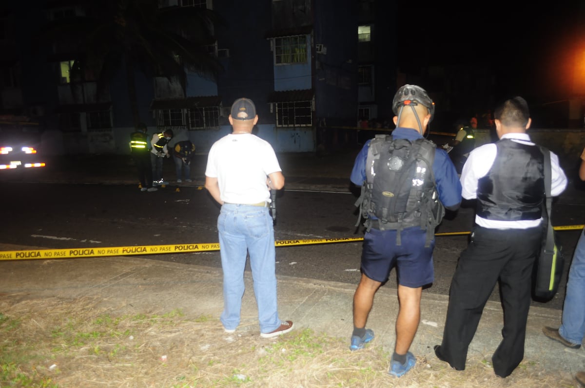 ¡ÚLTIMA HORA! Menores de edad le roban el carro a un taxista en Colón