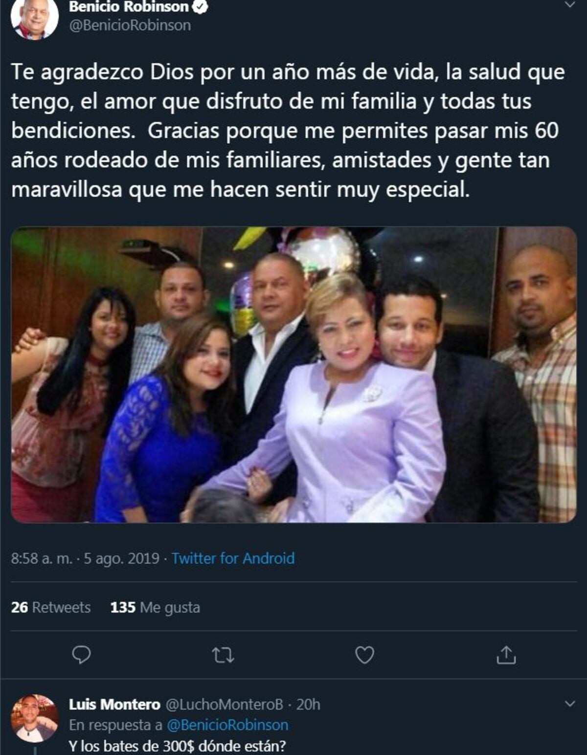 Le falta poco para jubilarse. Le dicen de todo a Benicio Robinson al celebrar sus 60 años