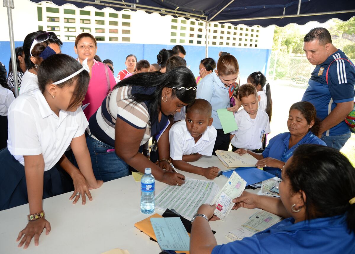 Comisión técnica se instalará para revisar la Beca Universal