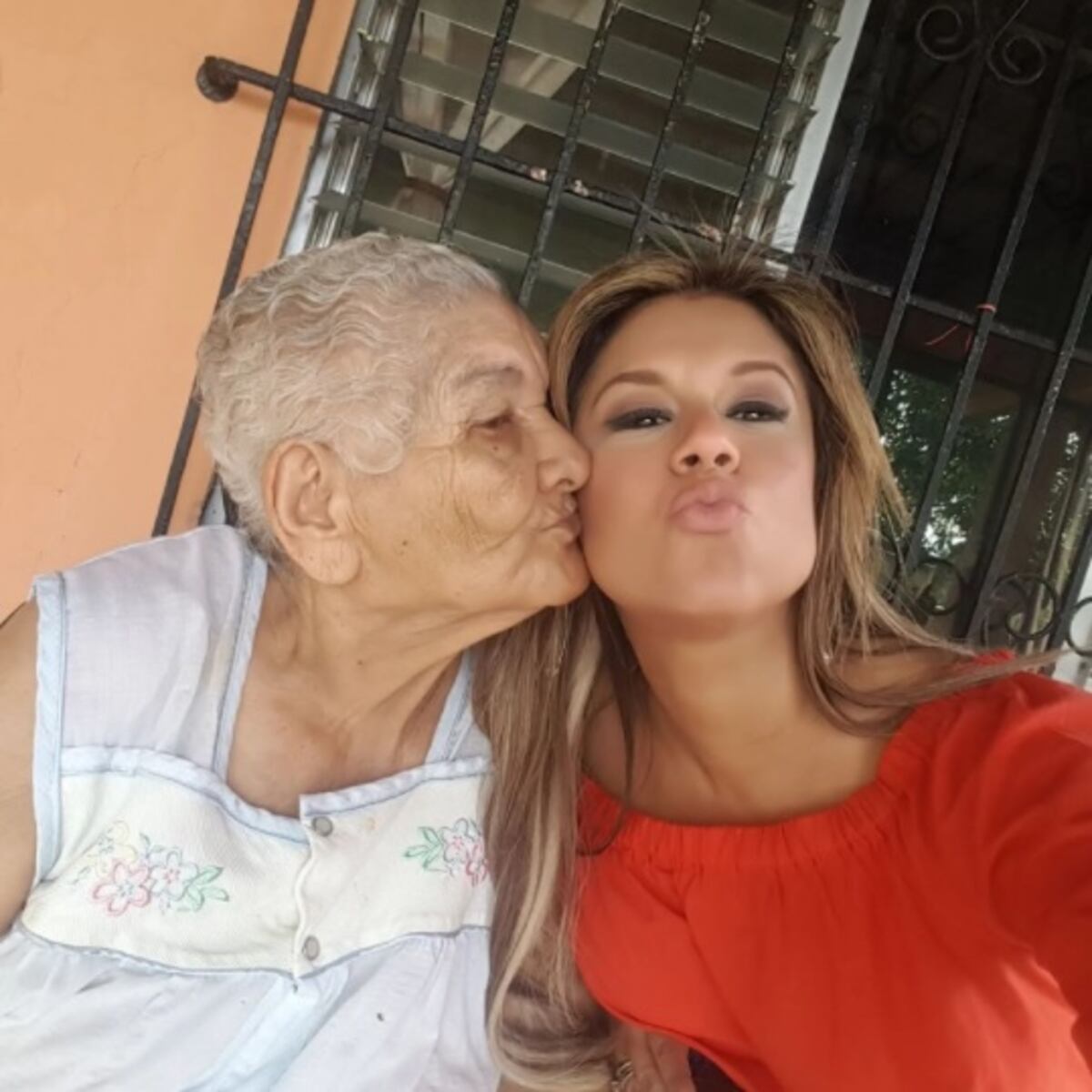 ‘He derramado muchas lágrimas, en mis últimos días’. El luto embarga a presentadora de TV, Susan Elízabeth Castillo