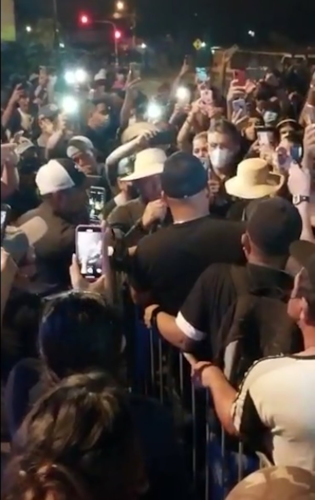 Dirigentes logran que Gobierno baje propuesta de costo de galón de combustible y sin uso de plataformas