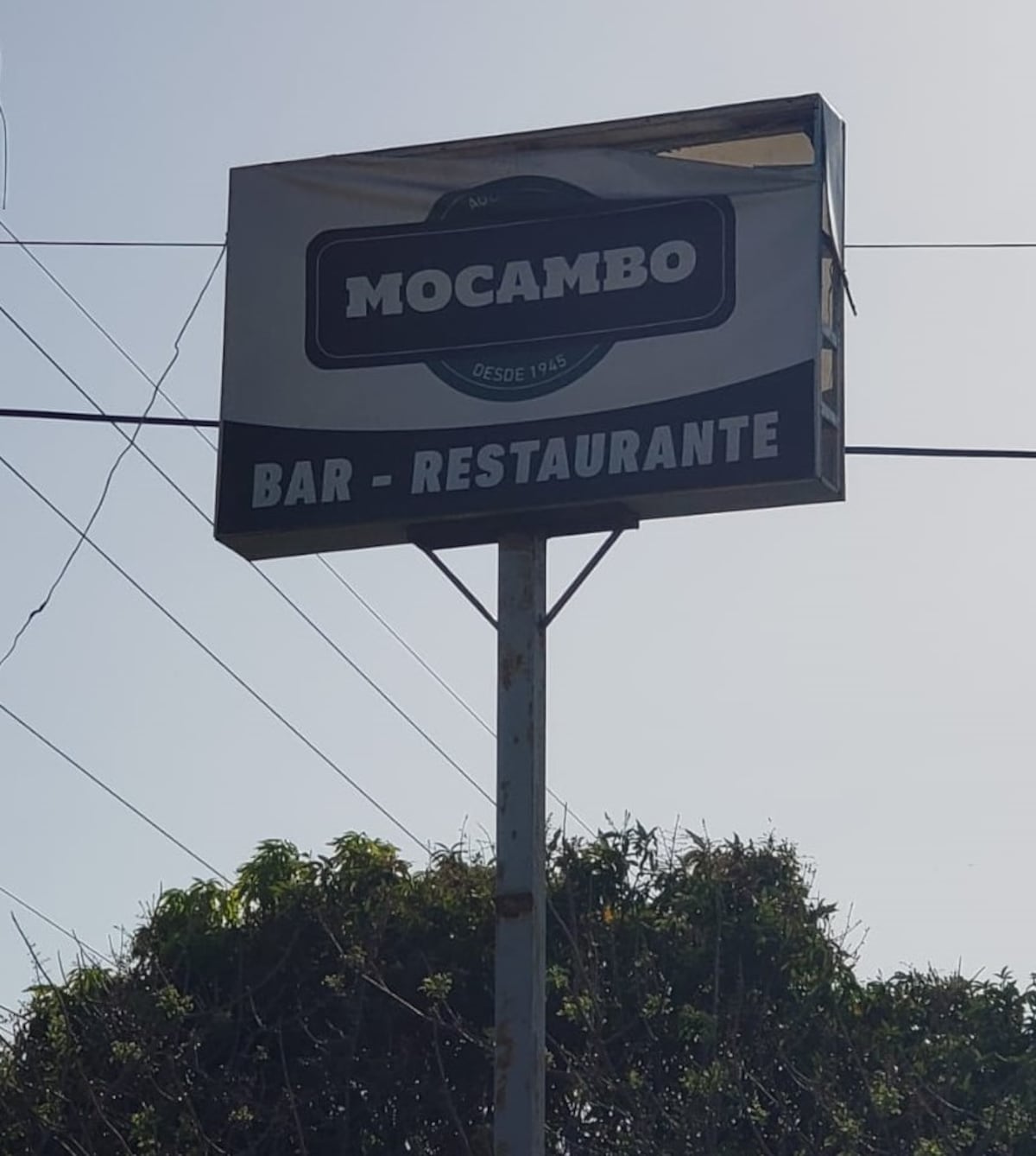 El histórico Bar Mocambo de Aguadulce se está acabando. Ladrones lo desvalijan