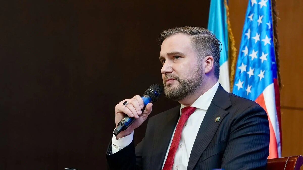 Estados Unidos entrega a Guatemala una donación de patrullas para combatir el narcotráfico