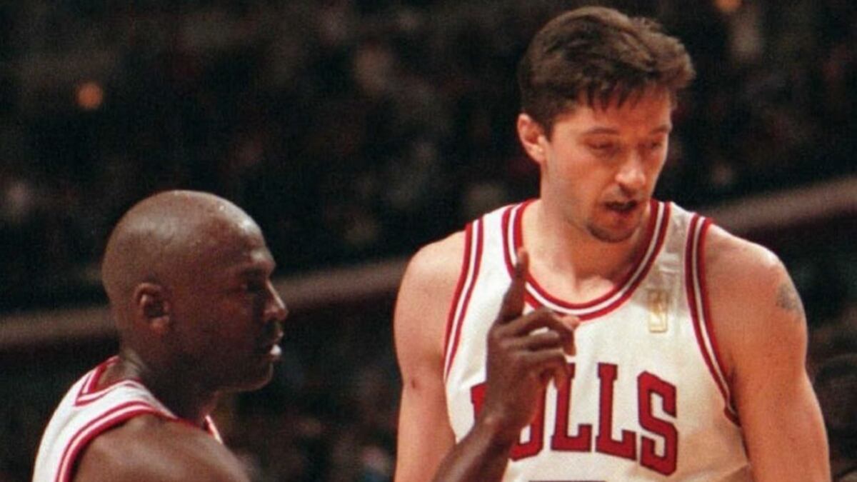 Toni Kukoc plomea documental “The Lance Dance” de Michael Jordan