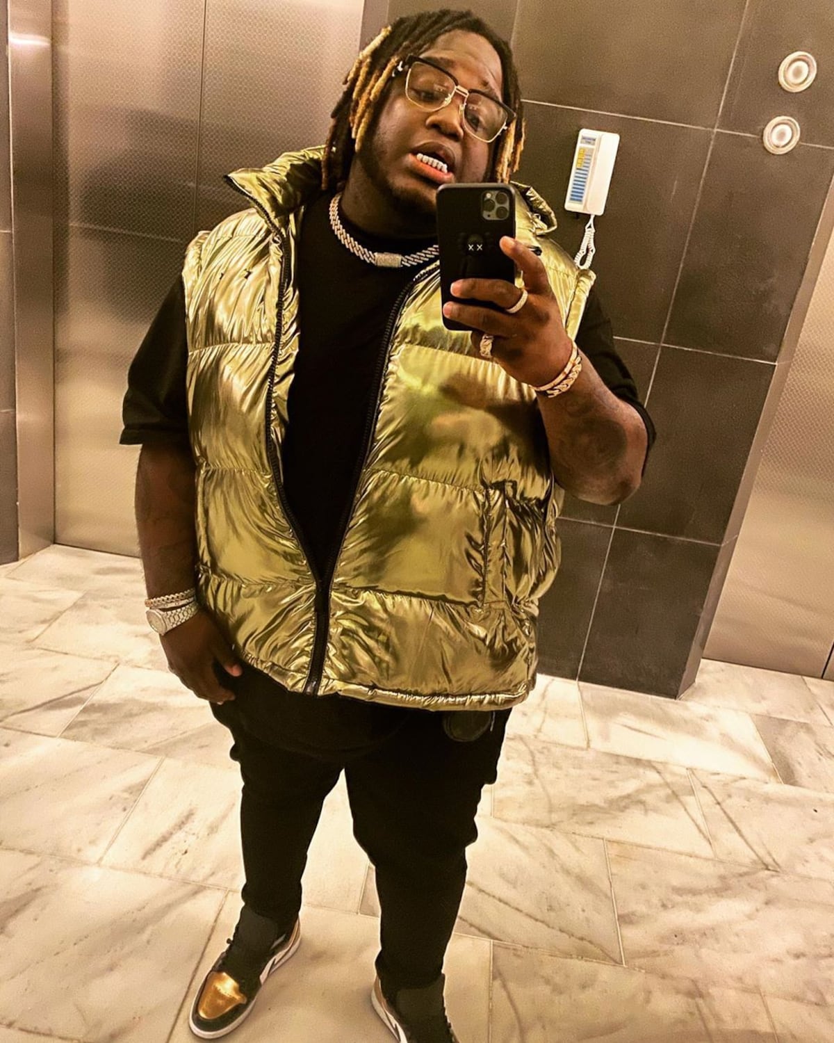 ‘Yo tengo una gata’. Colombiano acusa a Sech de robarle un tema, pero el pana ‘no le dará el gusto a nadie de verlo caer’ +Video