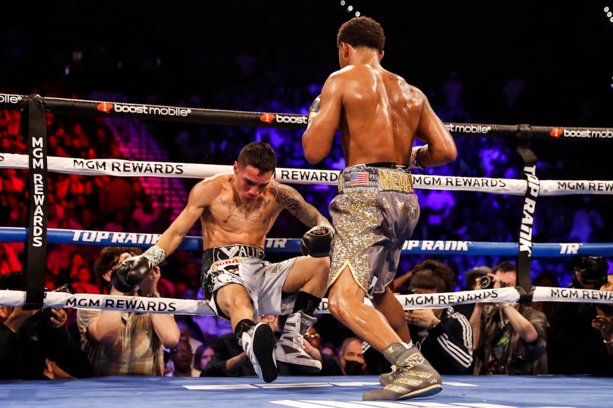 Shakur Stevenson cumplió y se impuso al mexicano Óscar Valdés