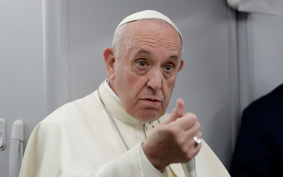 Papa a los periodistas: ‘Aprecio el trabajo cuando metéis el dedo en las llagas de la Iglesia’