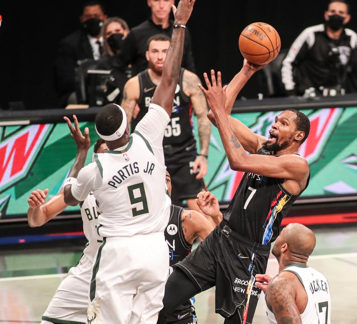 Durant: ‘Tenemos que permanecer unidos como equipo y todo es posible’