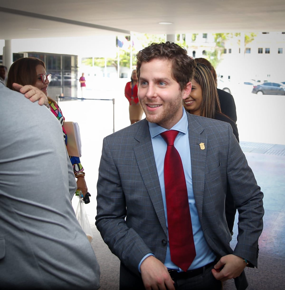 ‘El Chacalde’ anuncia que prepara feria de empleo en alianza con empresas privadas