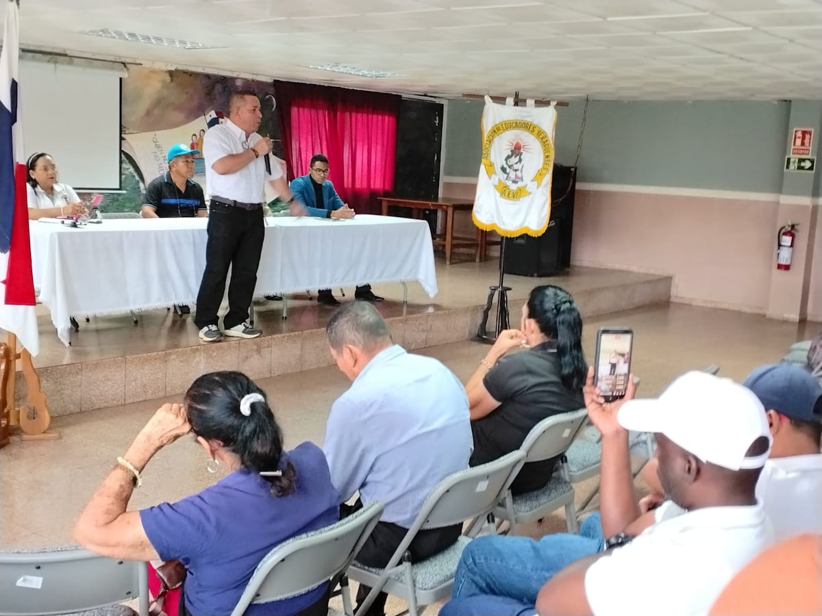 AEVE da voto de confianza a Ventura Vega