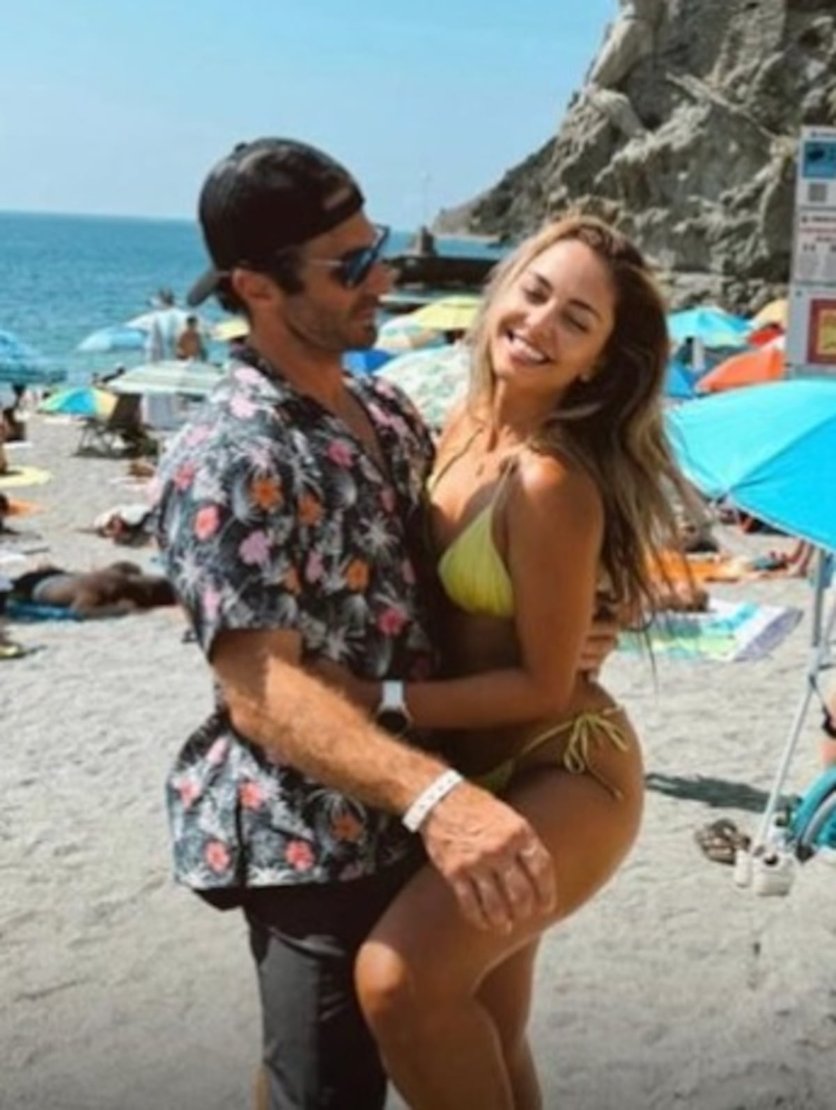 ¿Amor en el aire? Presentadora de Tv, Marelissa Him se escapa con guapetón a Europa