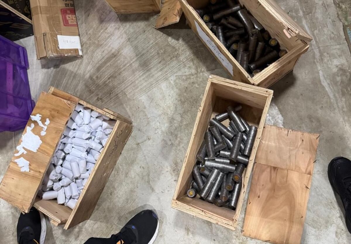 Aprehenden a dos ciudadanos chinos por falsificación de ‘martinellis’