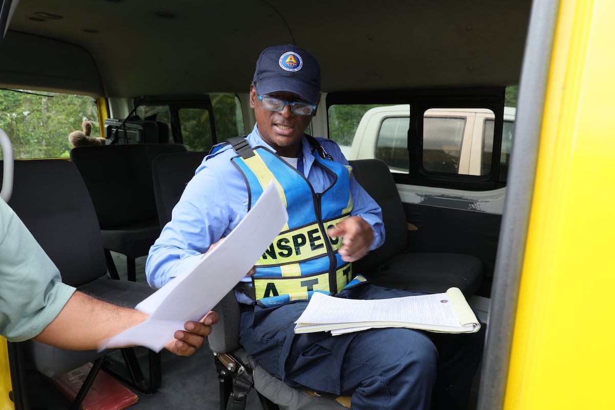 Antes del timbre, los busitos pasan examen de la ATTT