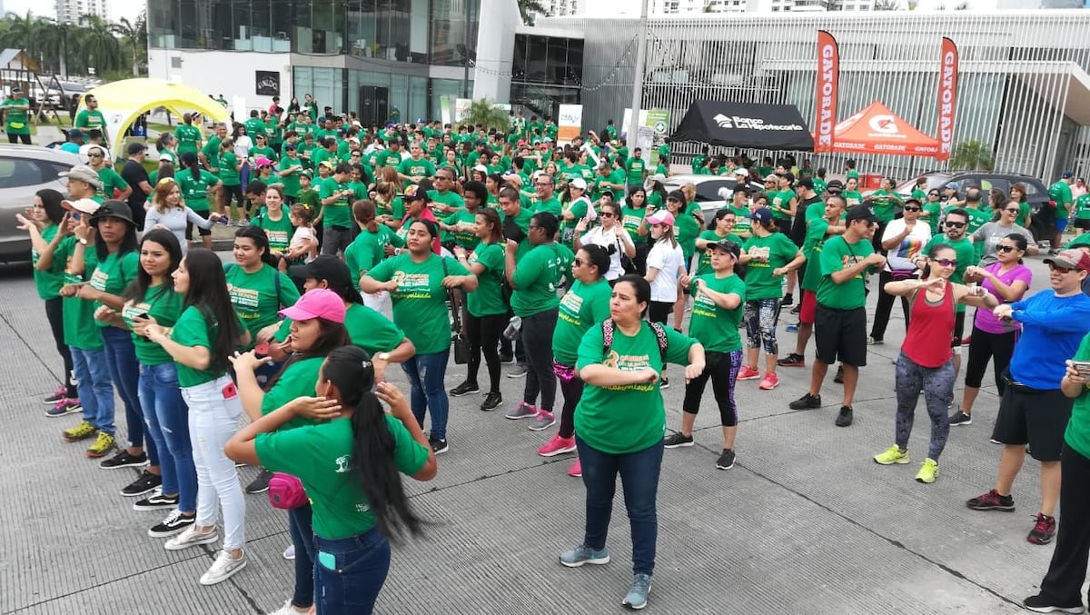 Realizan tercera caminata en Panamá para la prevención del suicidio 