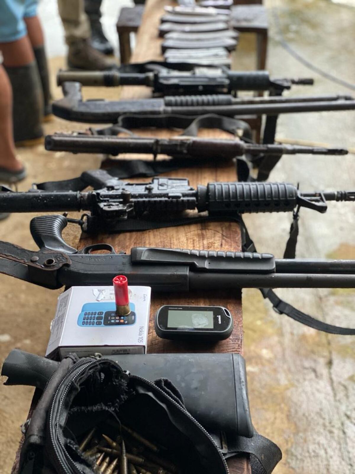 Tras decomiso de armas y cargadores en Portobelo, seis colombianos son detenidos provisionalmente