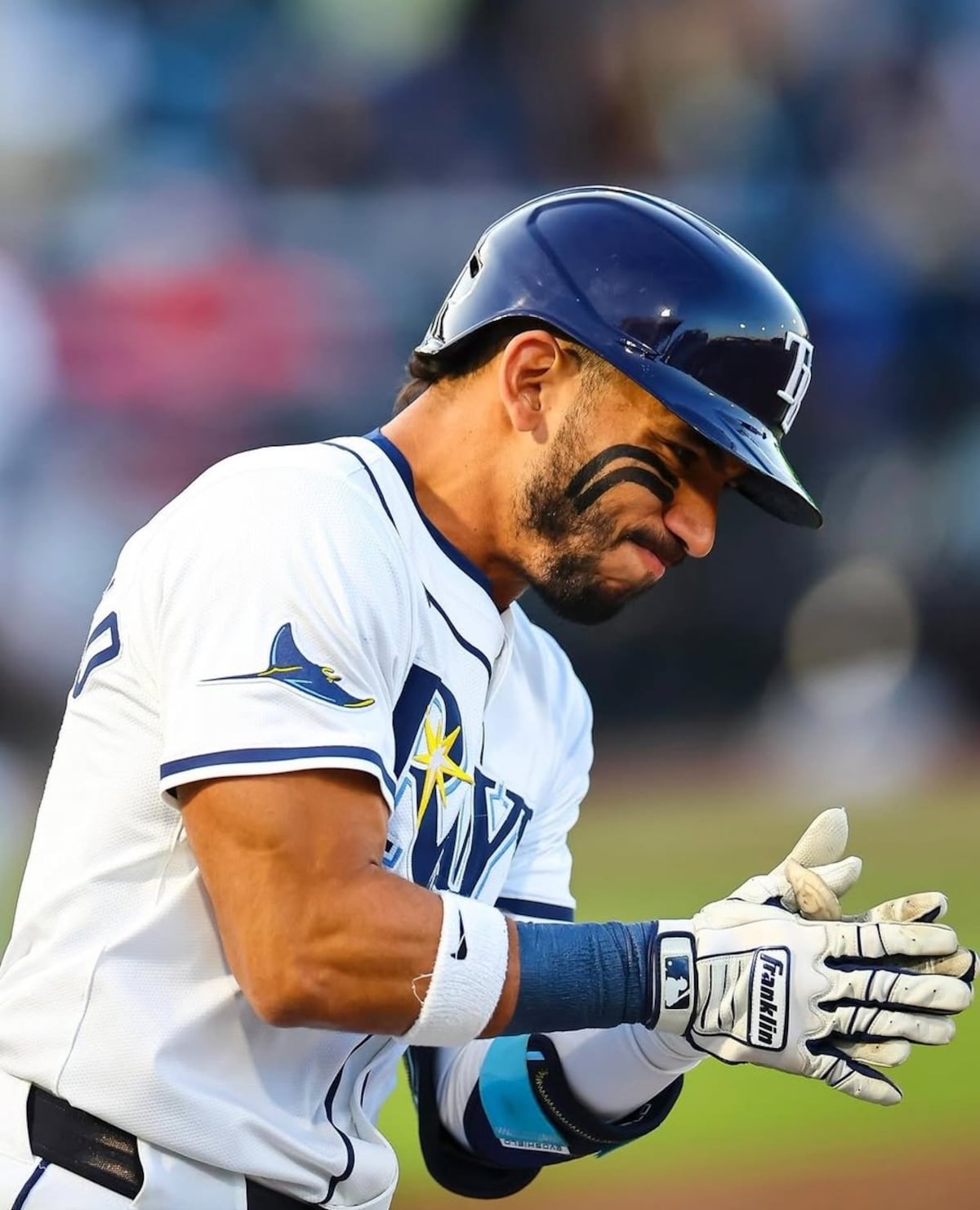 José Caballero se mete entre los grandes: quinto panameño con 100 robos en las Grandes Ligas